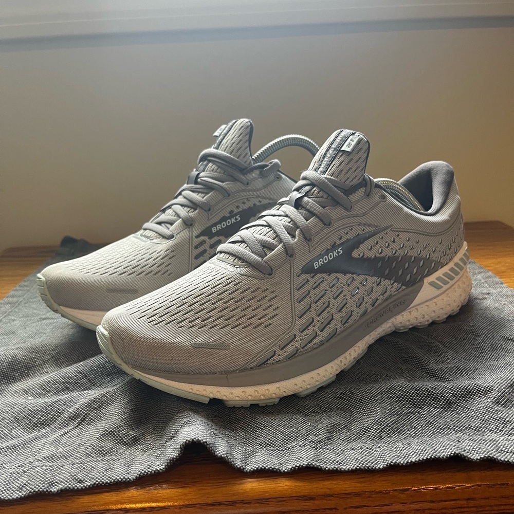BROOKS ADRENALINE GTS 21 
 | size 12